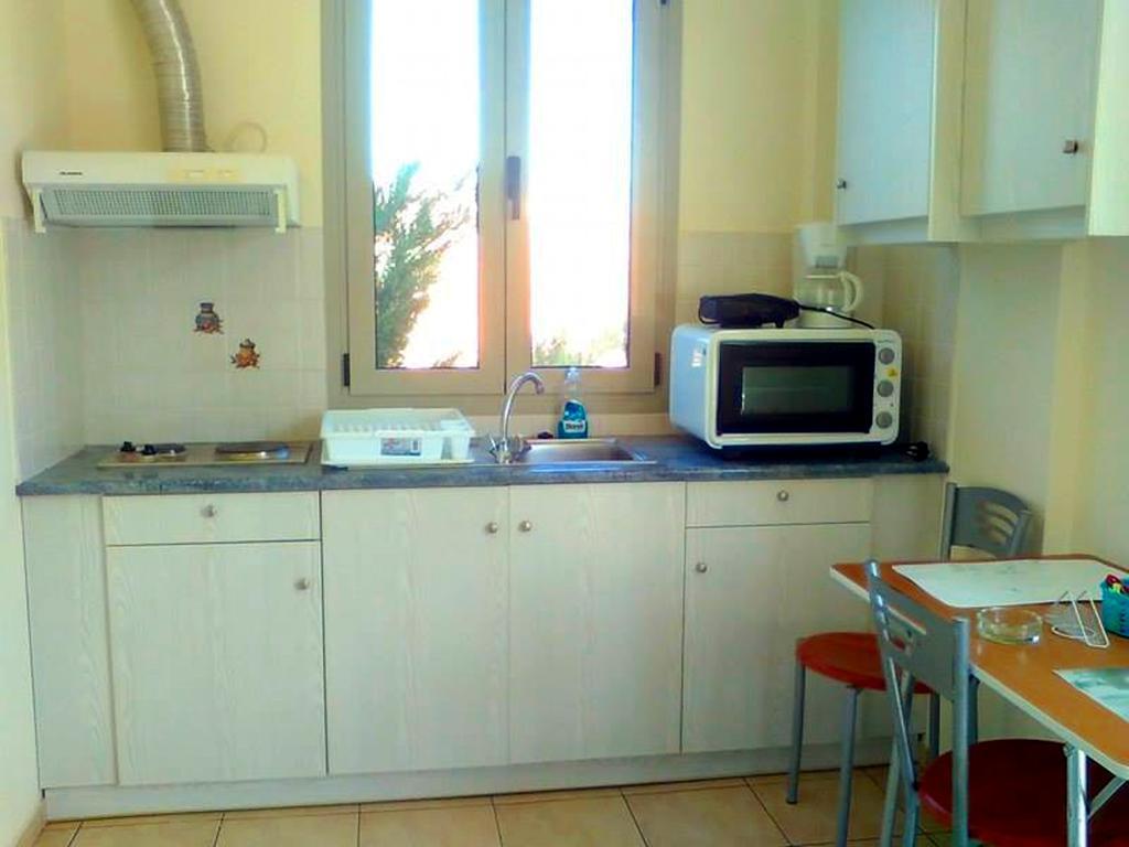 Asfodelos Apartment Hotel Каковатос Екстериор снимка