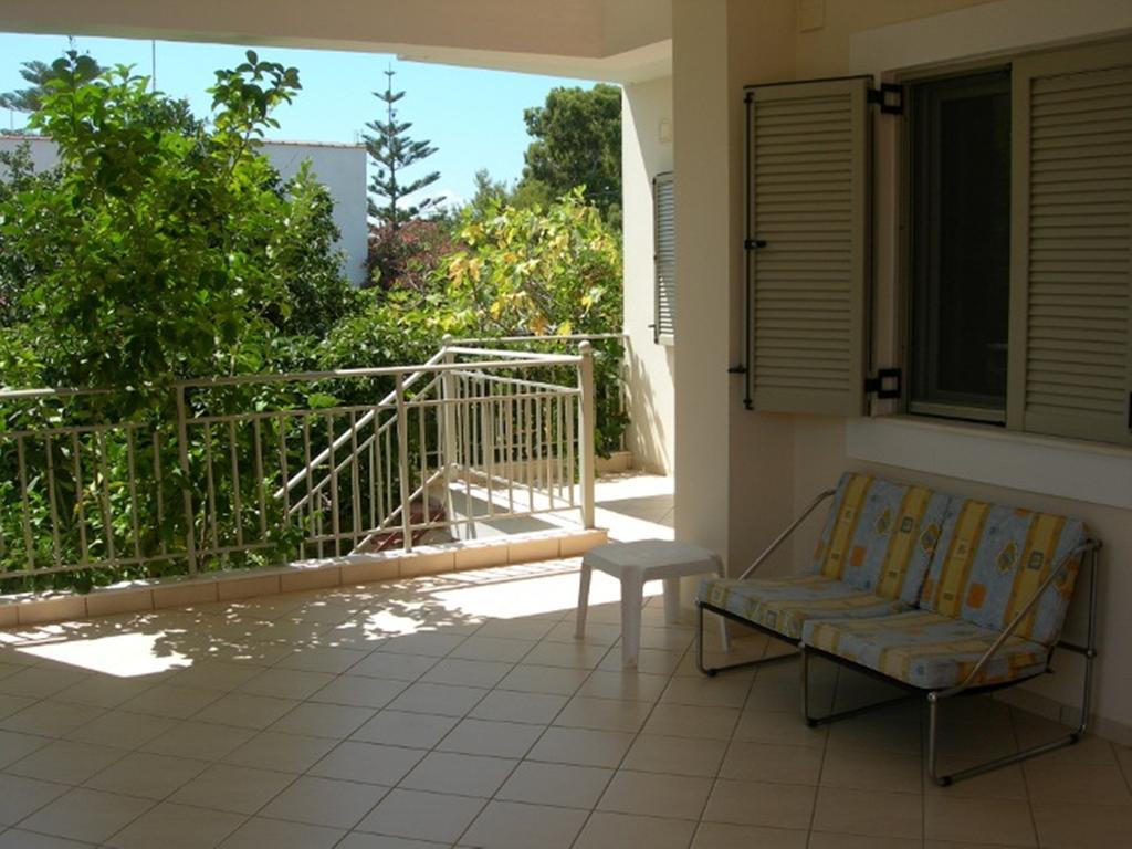 Asfodelos Apartment Hotel Каковатос Екстериор снимка