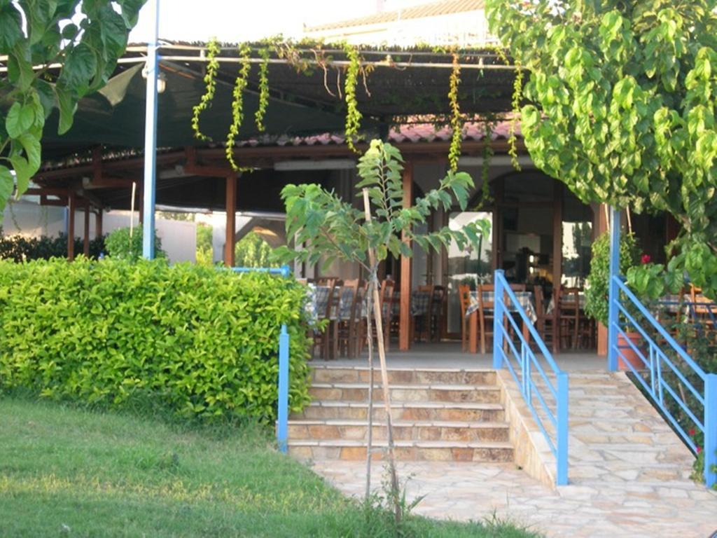 Asfodelos Apartment Hotel Каковатос Екстериор снимка