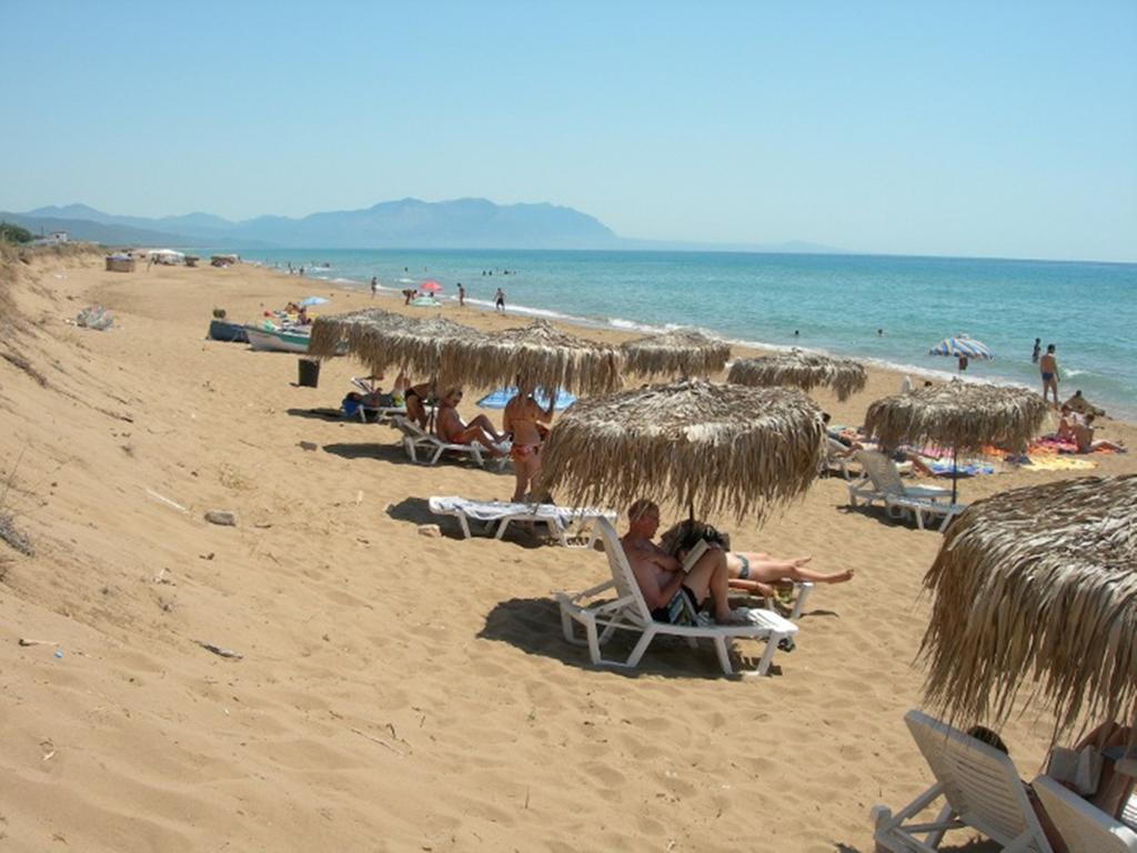 Asfodelos Apartment Hotel Каковатос Екстериор снимка