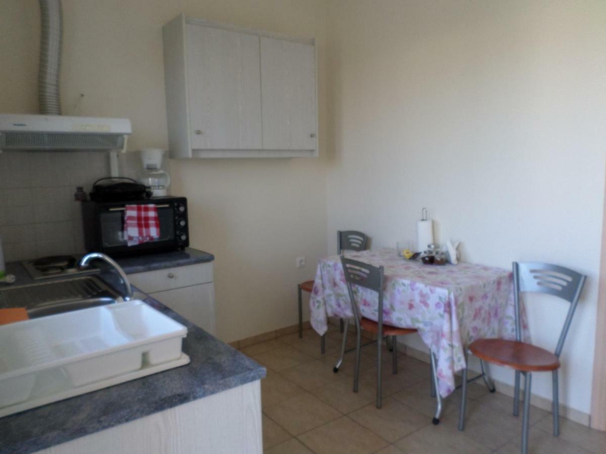 Asfodelos Apartment Hotel Каковатос Екстериор снимка